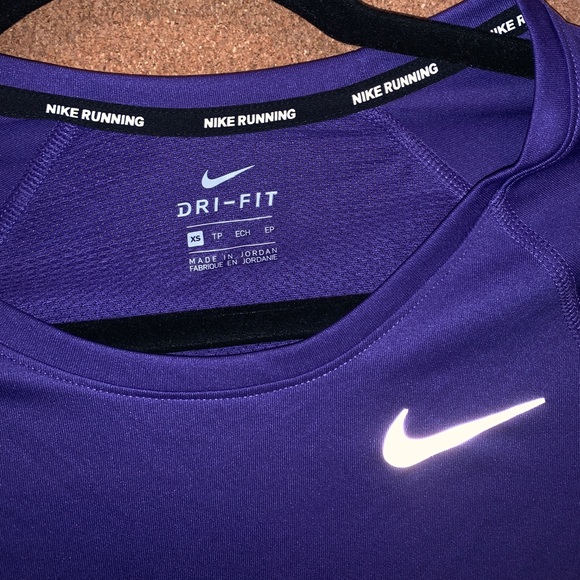 NIKE DRI FIT SHIRT purple - Picture 2 of 3